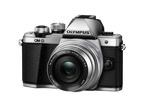 Olympus E-M10 Mark II + 14-42mm, silver.Picture2